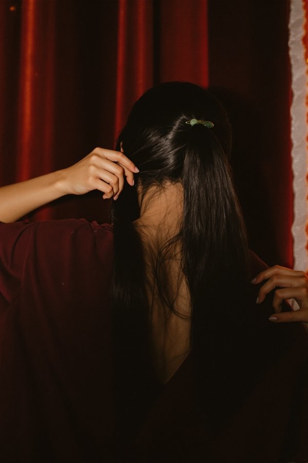 青丝绾君心